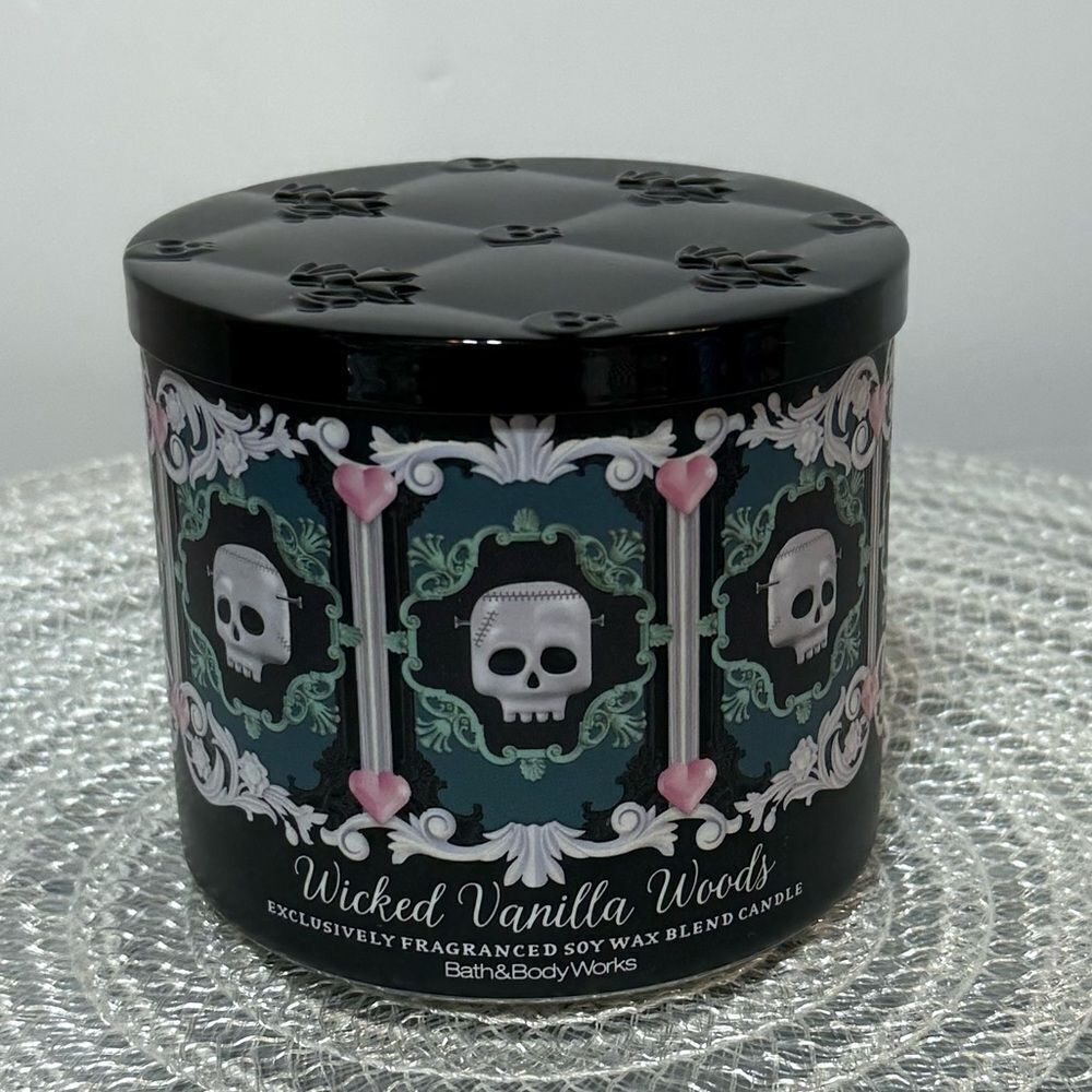 BBW Wicked Vanilla Woods 3 Wick Scented Candle NWT
